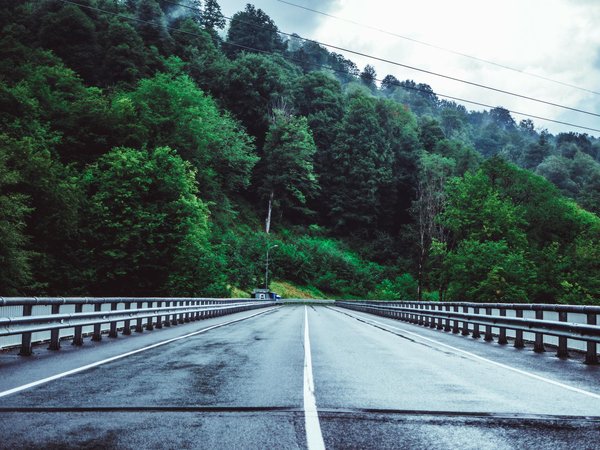 Guide Ultime pour la Vérification Régulière de Votre Batterie de Voiture : Étapes Faciles et Essentielles